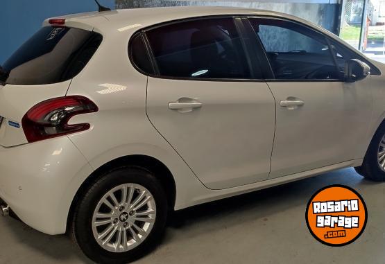 Autos - Peugeot 208 1.6 ALLURE NAV AT 2018 Nafta 86000Km - En Venta