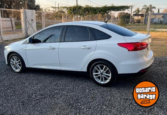 Autos - Ford Focus 2016 Nafta 152000Km - En Venta