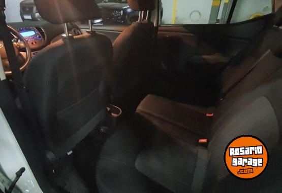 Autos - Hyundai i10 2011 Nafta 108000Km - En Venta