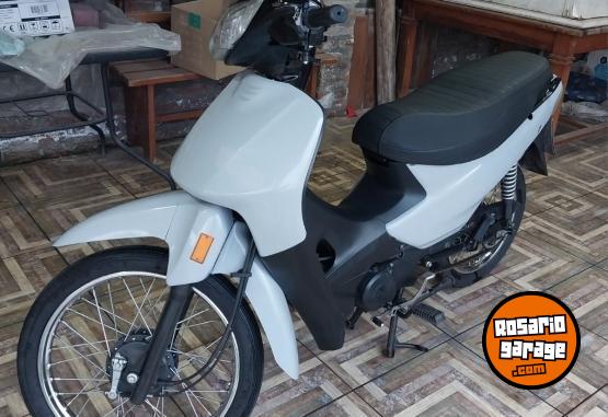 Motos - Zanella ZB 110 2022 Nafta 8735Km - En Venta