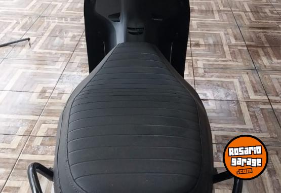 Motos - Zanella ZB 110 2022 Nafta 8735Km - En Venta