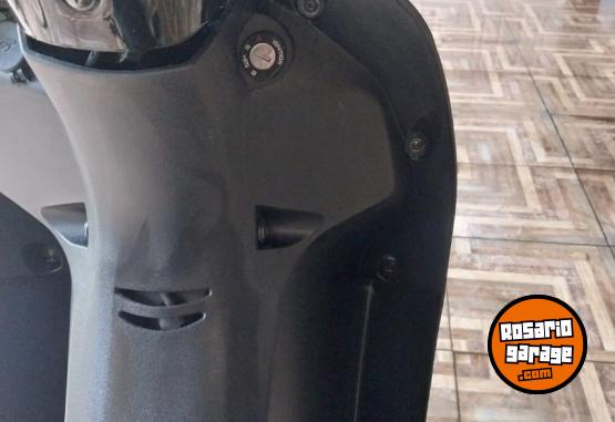 Motos - Zanella ZB 110 2022 Nafta 8735Km - En Venta