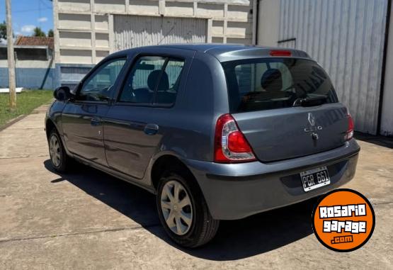 Autos - Renault clio 2015 Nafta 110000Km - En Venta