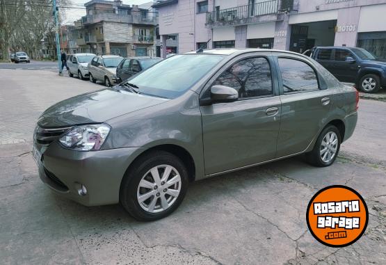 Autos - Toyota Etios 2016 Nafta 79000Km - En Venta