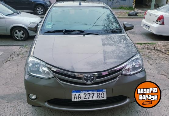 Autos - Toyota Etios 2016 Nafta 79000Km - En Venta