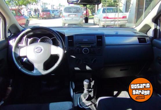 Autos - Nissan Tiida 2010 Nafta 160000Km - En Venta