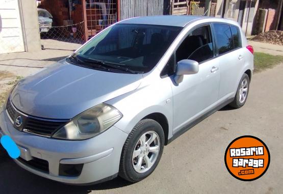 Autos - Nissan Tiida 2010 Nafta 160000Km - En Venta