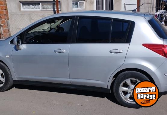 Autos - Nissan Tiida 2010 Nafta 160000Km - En Venta