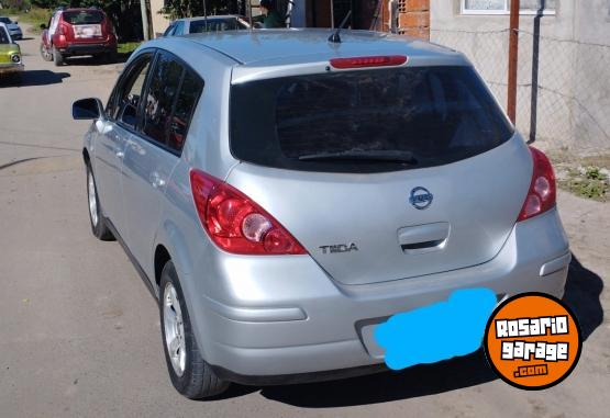 Autos - Nissan Tiida 2010 Nafta 160000Km - En Venta