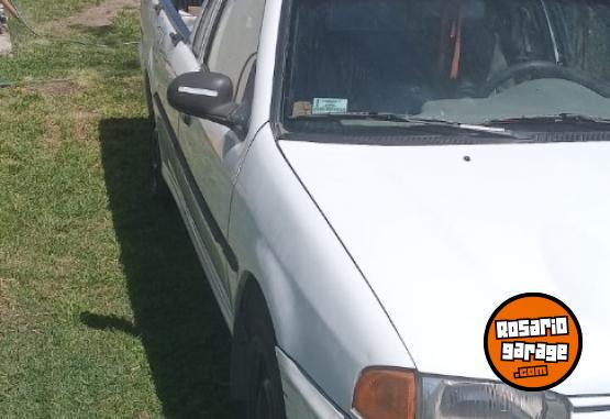 Utilitarios - Volkswagen Salieron  gl 1999 Diesel 300000Km - En Venta