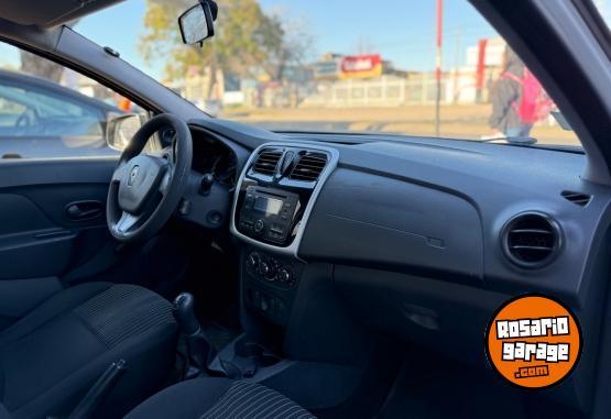 Autos - Renault Logan AUTHENTIQUE 1.6 8V 2017 GNC  - En Venta