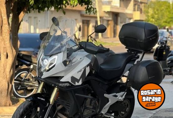 Motos - CF 650 MT 2022 Nafta 24500Km - En Venta