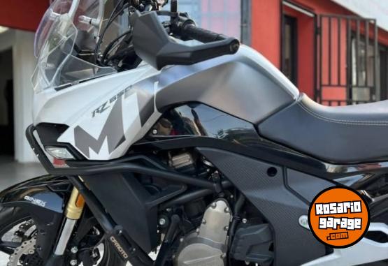 Motos - CF 650 MT 2022 Nafta 24500Km - En Venta