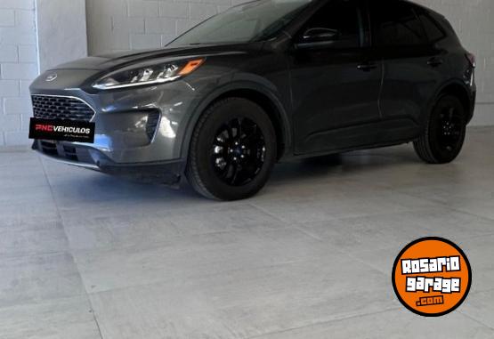 Autos - Ford KUGA 2.5 2020 Electrico / Hibrido 70000Km - En Venta