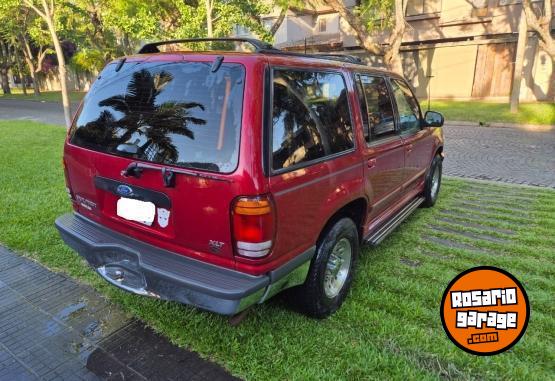 Camionetas - Ford Explorer 1998 Nafta 300000Km - En Venta