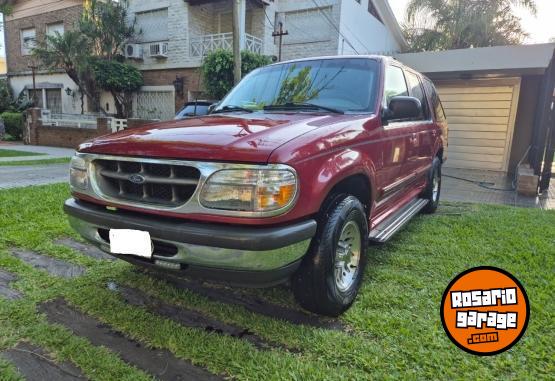 Camionetas - Ford Explorer 1998 Nafta 300000Km - En Venta