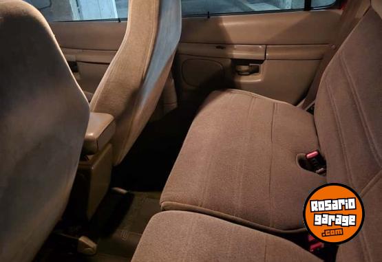 Camionetas - Ford Explorer 1998 Nafta 300000Km - En Venta