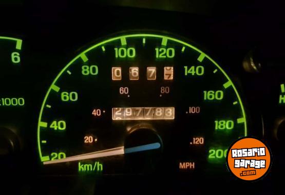 Camionetas - Ford Explorer 1998 Nafta 300000Km - En Venta