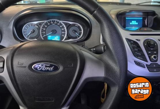 Autos - Ford Ka 2018 GNC 69000Km - En Venta
