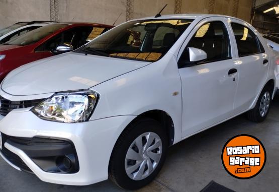 Autos - Toyota ETIOS caja manual 6 2023 Nafta - En Venta