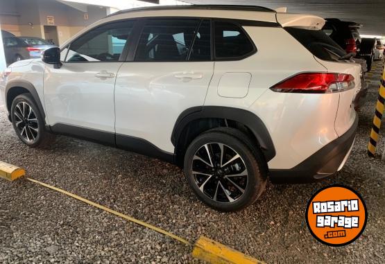 Autos - Toyota Corolla cross SEG 2025 Nafta 0Km - En Venta