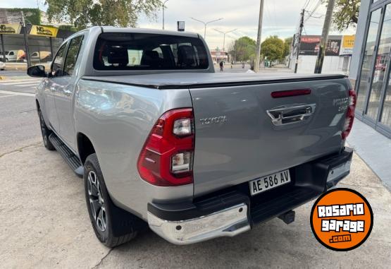 Camionetas - Toyota Hilux SRX 2021 Diesel  - En Venta