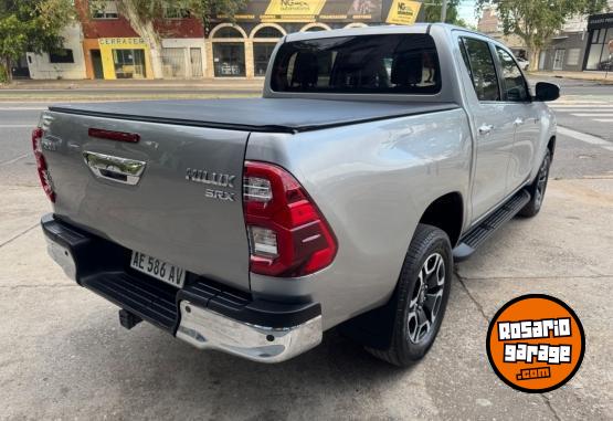 Camionetas - Toyota Hilux SRX 2021 Diesel  - En Venta