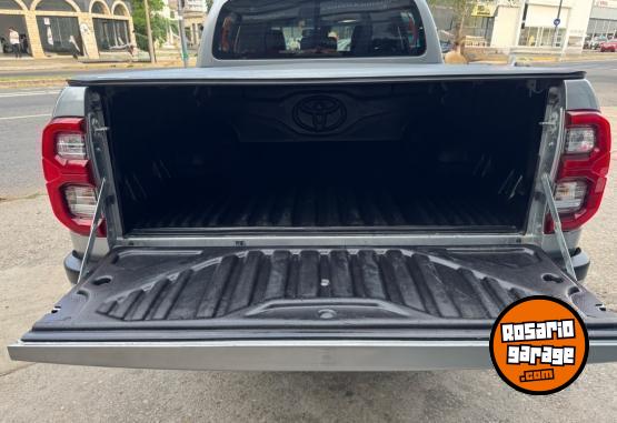 Camionetas - Toyota Hilux SRX 2021 Diesel  - En Venta