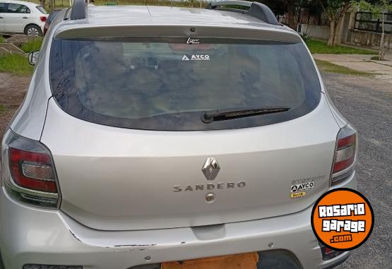 Autos - Renault Sandero STEPWAY 2016 GNC 124000Km - En Venta