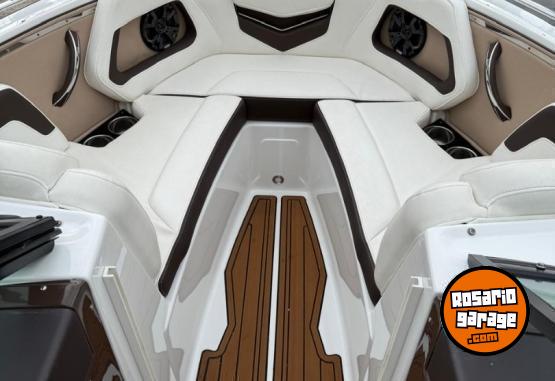 Embarcaciones - Monterey 218 SS 2019 Volvo 280 HP - En Venta