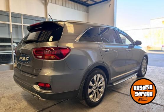 Camionetas - Kia SORENTO GTLINE 2018 Diesel 176000Km - En Venta