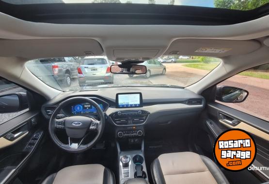 Camionetas - Ford KUGA TITANIUM HIBRIDA 4X4 2021 Electrico / Hibrido 110000Km - En Venta