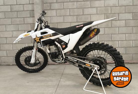 Motos - Husqvarna fc 450 Rockstar Edition 2025 Nafta 48Km - En Venta