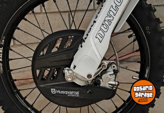 Motos - Husqvarna fc 450 Rockstar Edition 2025 Nafta 48Km - En Venta