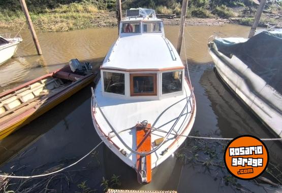 Embarcaciones - CRUCERO MADERA EN BUEN ESTADO - En Venta