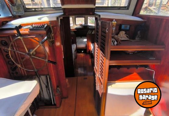 Embarcaciones - CRUCERO MADERA EN BUEN ESTADO - En Venta