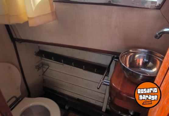 Embarcaciones - CRUCERO MADERA EN BUEN ESTADO - En Venta