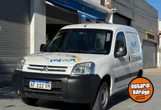 Utilitarios - Citroen Berlingo HDI Business 2022 Diesel 54000Km - En Venta