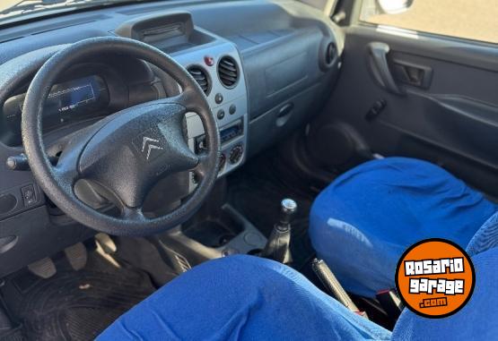 Utilitarios - Citroen Berlingo HDI Business 2022 Diesel 54000Km - En Venta