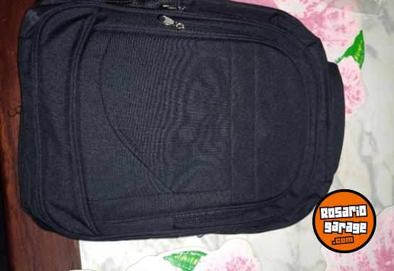 Indumentaria - Mochilas nuevas - En Venta