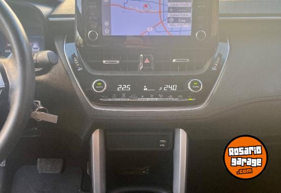 Autos - Toyota Corolla Cross 2021 Nafta 56700Km - En Venta