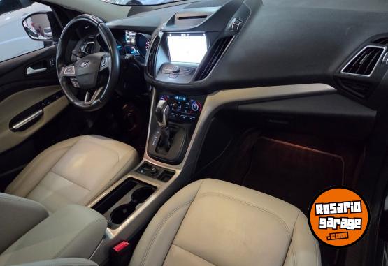 Camionetas - Ford Kuga titanium 2018 Nafta 102000Km - En Venta