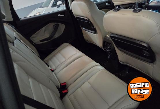 Camionetas - Ford Kuga titanium 2018 Nafta 102000Km - En Venta