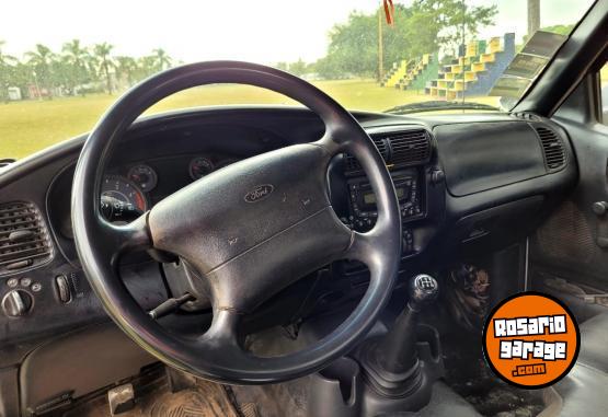 Camionetas - Ford RANGER POWER STROKE 3.0 2011 Diesel 360000Km - En Venta