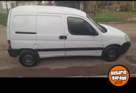 Utilitarios - Citroen Berlingo  furgon 2012 Diesel 280000Km - En Venta