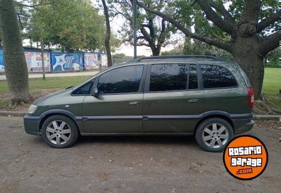 Autos - Chevrolet Zafira 2010 GNC 250000Km - En Venta
