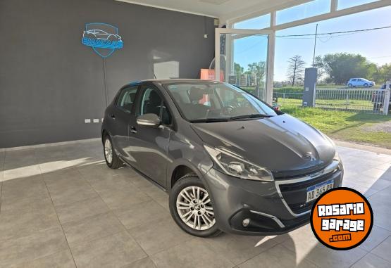 Autos - Peugeot 208 allure 2019 Nafta 78000Km - En Venta