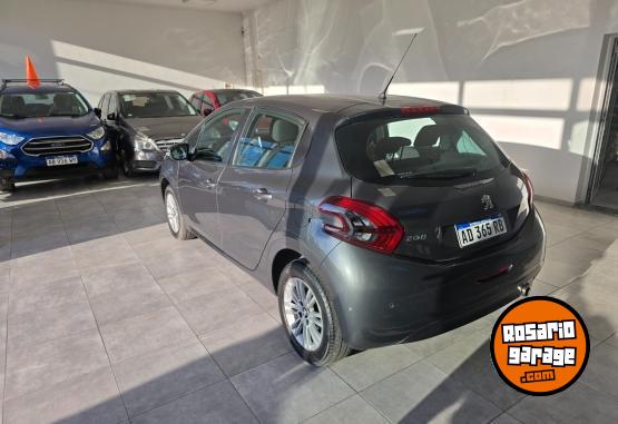 Autos - Peugeot 208 allure 2019 Nafta 78000Km - En Venta
