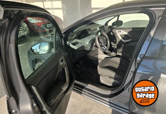 Autos - Peugeot 208 allure 2019 Nafta 78000Km - En Venta