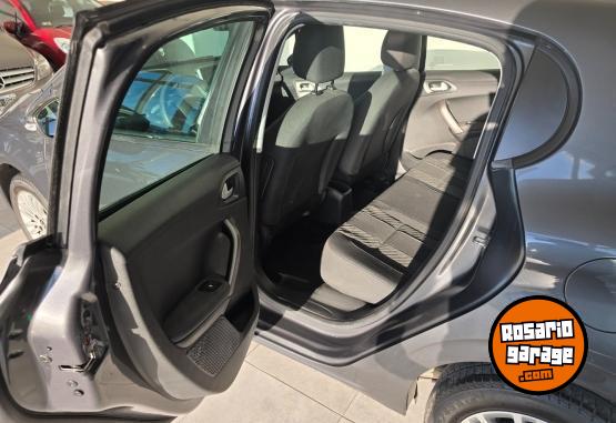 Autos - Peugeot 208 allure 2019 Nafta 78000Km - En Venta